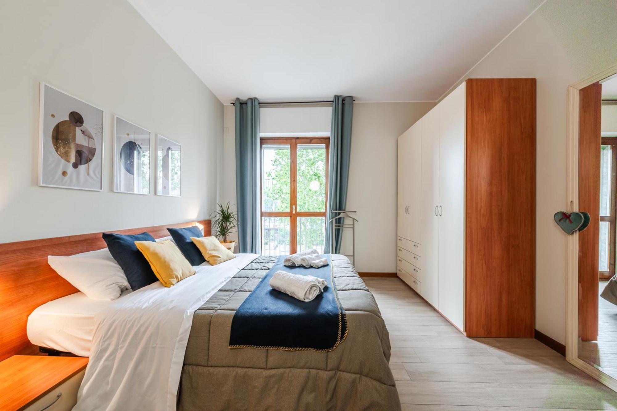 Apartment The Circle - Ampio Sui Navigli - Self-check In Milan